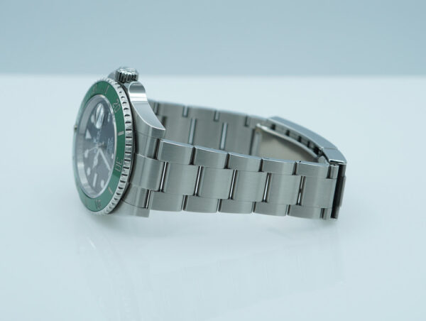 Rolex 126610LV SUBMARINER 41 GREEN MARK 2 BEZEL BLACK DIAL 2024 FULL SET - Image 6