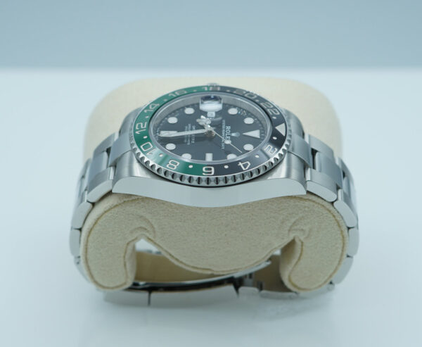 Rolex 126720VTNR GMT MASTER 2 LEFTY SPRITE GREEN BLACK BEZEL OYSTER 2023 FULL SET - Image 4