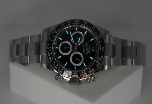 Rolex 126500LN DAYTONA STAINLESS STEEL BLACK DIAL NEW MODEL 2024 WARRANTY FULL SET - Image 11