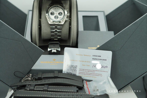 Vacheron CONSTANTIN OVERSEAS CHRONOGRAPH 5520V PANDA DIAL 2024 NEW MODEL - Image 2