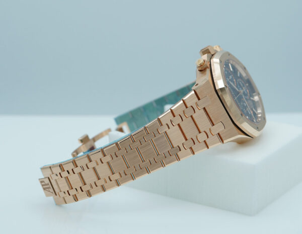 BRAND NEW Audemars PIGUET ROYAL OAK CHRONOGRAPH 26240OR ROSE GOLD BLUE DIAL BRACELET FULL SET - Image 6