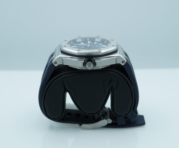 Audemars PIGUET ROYAL OAK OFFSHORE DIVER 15720ST BLUE DIAL 2023 WARRANTY FULL SET - Image 3