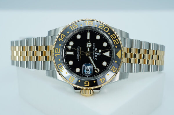 Rolex 126713GRNR GMT MASTER 2 GREY BLACK BEZEL JUBILEE BAND 2024 WARRANTY FULL SET - Image 9