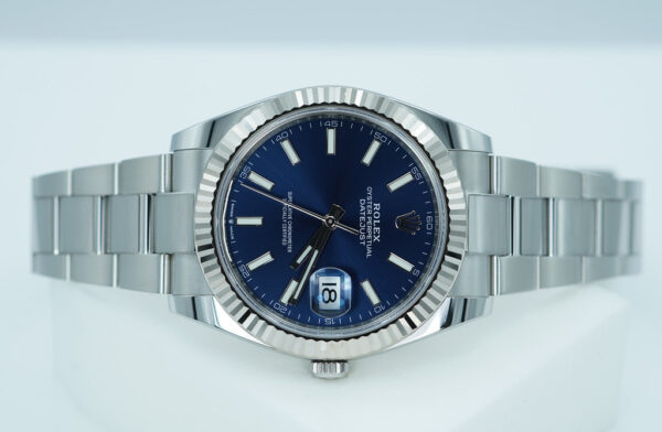 Rolex 126334 DATEJUST 41 FLUTED BEZEL BLUE STICK DIAL OYSTER 2024 FULL SET - Image 9