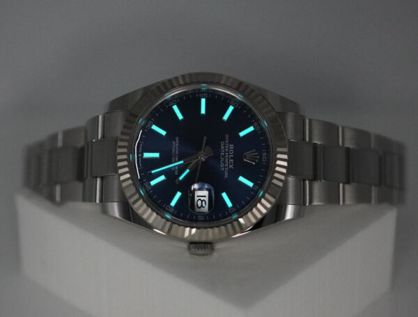 Rolex 126334 DATEJUST 41 FLUTED BEZEL BLUE STICK DIAL OYSTER 2024 FULL SET - Image 11