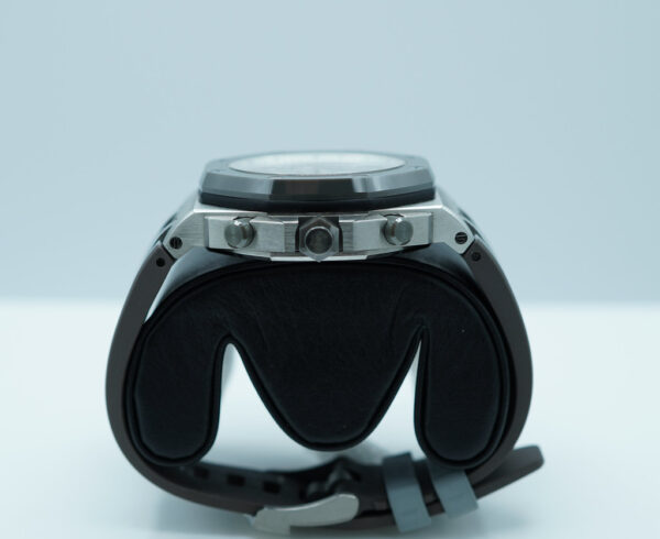 Audemars PIGUET ROYAL OAK OFFSHORE GHOST TITANIUM GREY CERAMIC 26470IO FULL SET - Image 3