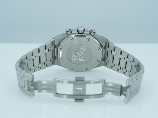 Audemars PIGUET ROYAL OAK CHRONOGRAPH WHITE PANDA DIAL 26331ST FULL SET - Image 8
