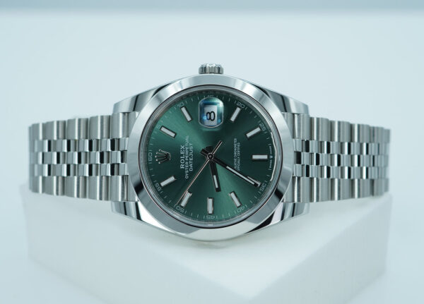 Rolex 126300 DATEJUST 41 MINT GREEN DIAL JUBILEE BAND 2024 WARRANTY FULL SET - Image 10