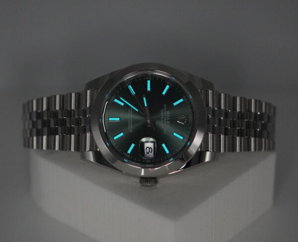 Rolex 126300 DATEJUST 41 MINT GREEN DIAL JUBILEE BAND 2024 WARRANTY FULL SET - Image 11