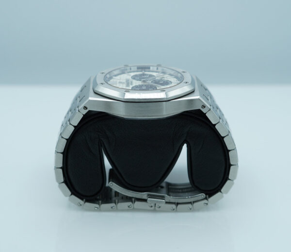 Audemars PIGUET ROYAL OAK CHRONOGRAPH WHITE PANDA DIAL 26331ST FULL SET - Image 4