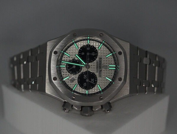 Audemars PIGUET ROYAL OAK CHRONOGRAPH WHITE PANDA DIAL 26331ST FULL SET - Image 11