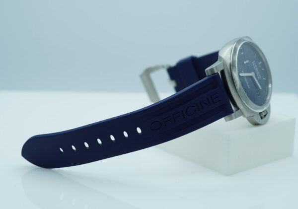 PANERAI Pam 3313 LUMINOR MARINA STEEL BLUE DIAL 2025 WARRANTY FULL SET - Image 6