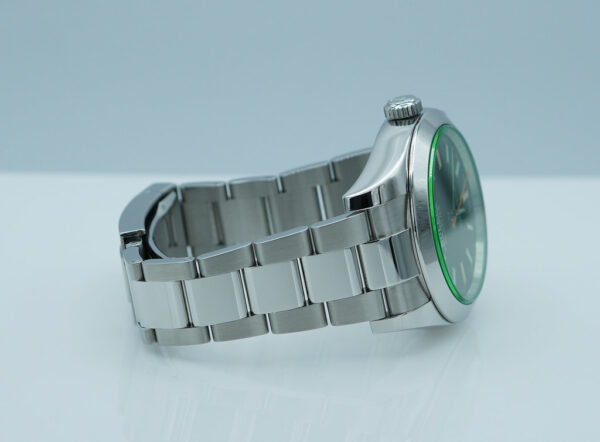 Rolex 116400GV MILGAUSS GREEN CRYSTAL BLACK DIAL 2021 WARRANTY FULL SET - Image 6