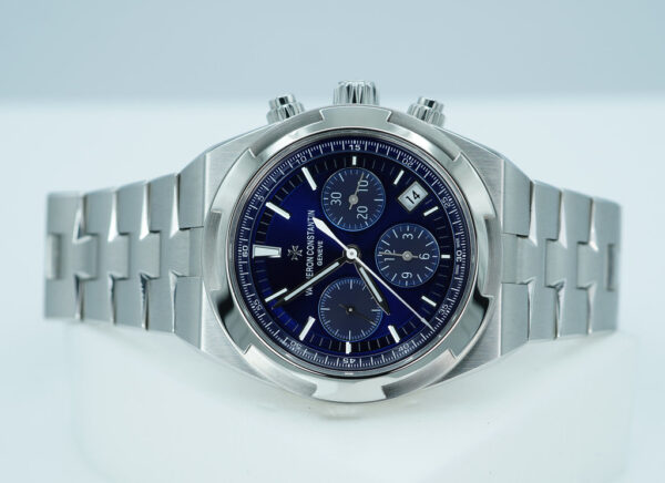 Vacheron CONSTANTIN OVERSEAS CHRONOGRAPH 5500V BLUE DIAL 2022 FULL SET - Image 10