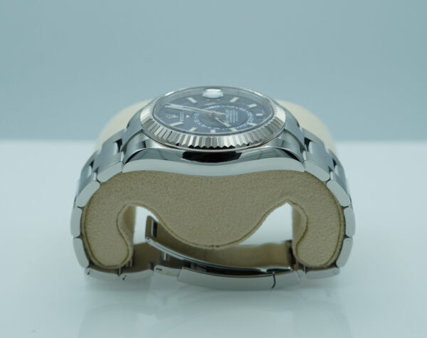 Rolex 326934 SKY-DWELLER BLUE DIAL OYSTER BAND 2023 WARRANTY FULL SET - Image 4