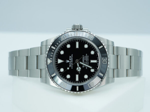 Rolex 124060 SUBMARINER NO DATE 41 NEW MODEL 2022 WARRANTY FULL SET - Image 10