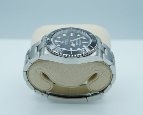Rolex 124060 SUBMARINER NO DATE 41 NEW MODEL 2022 WARRANTY FULL SET - Image 3