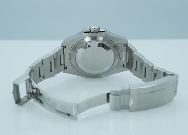 Rolex 124060 SUBMARINER NO DATE 41 NEW MODEL 2022 WARRANTY FULL SET - Image 8