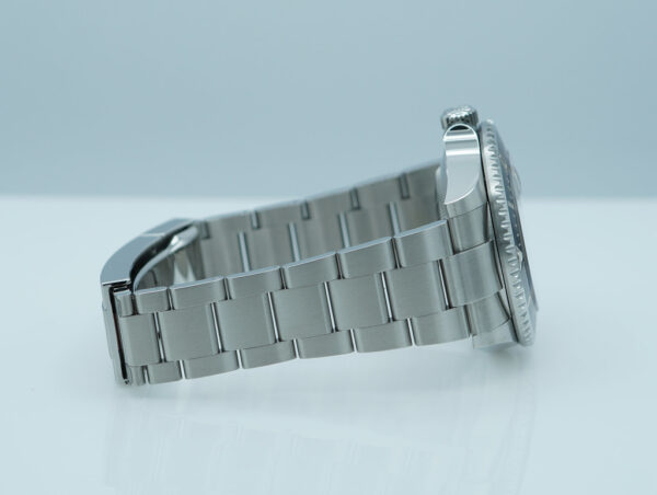 Rolex 126600 SEA-DWELLER 43 CYCLOPS RED TEXT 2022 WARRANTY FULL SET - Image 6