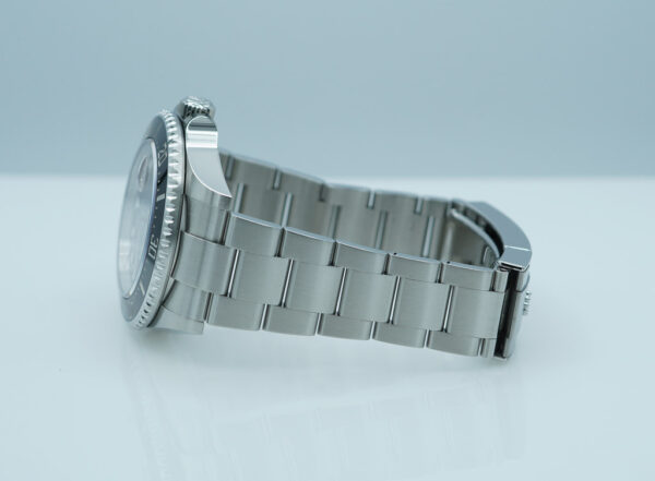 Rolex 126600 SEA-DWELLER 43 CYCLOPS RED TEXT 2022 WARRANTY FULL SET - Image 5