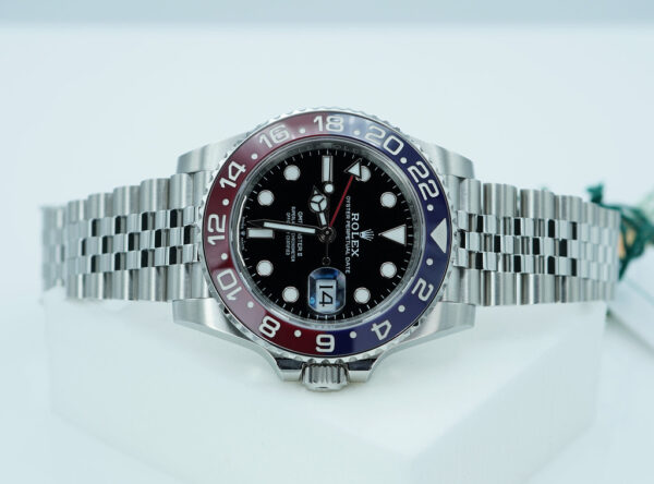BRAND NEW Rolex 126710BLRO PEPSI GMT MASTER II RED BLUE JUBILEE BAND 2025 FULL SET - Image 9