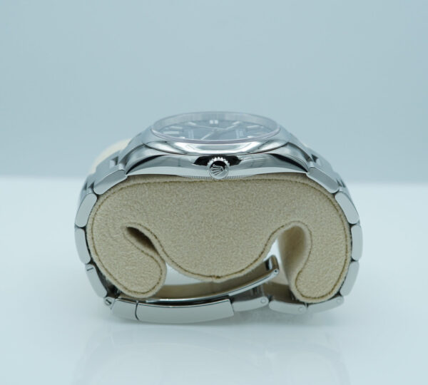 Rolex 124300 OYSTER PERPETUAL 41 BLUE DIAL 2025 WARRANTY FULL SET - Image 3