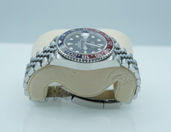 Rolex 126710BLRO PEPSI GMT MASTER 2 RED BLUE BEZEL JUBILEE BAND 2020 FULL SET - Image 4