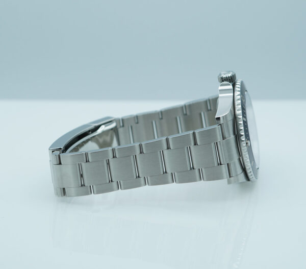 Rolex 124060 SUBMARINER NO DATE 41 NEW MODEL 2023 WARRANTY FULL SET - Image 5