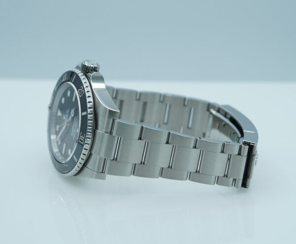 Rolex 124060 SUBMARINER NO DATE 41 NEW MODEL 2023 WARRANTY FULL SET - Image 6