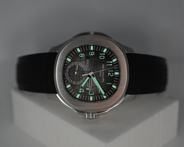 Patek PHILIPPE 5164A AQUANAUT TRAVEL TIME STAINLESS STEEL 2020 FULL SET - Image 11