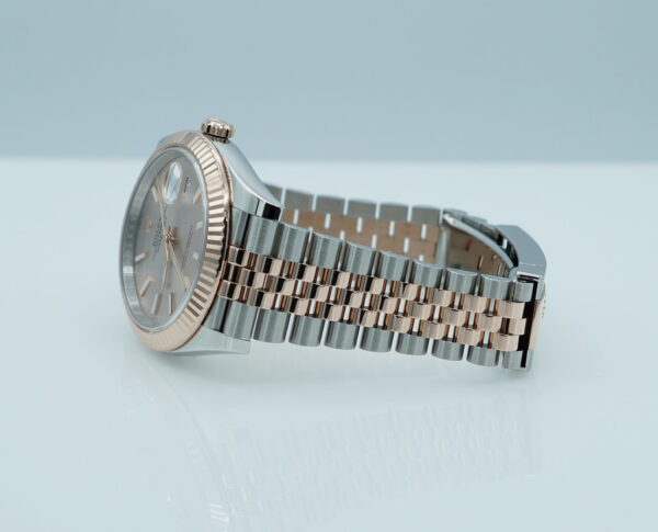 Rolex 126331 DATEJUST 41 ROSE GOLD STEEL SUNDUST DIAL JUBILEE BAND 2024 FULL SET - Image 5