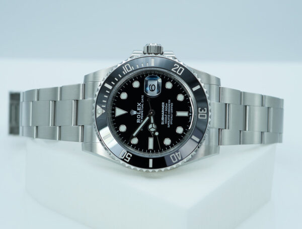 Rolex 126610LN SUBMARINER DATE 41 NEW MODEL 2021 WARRANTY FULL SET - Image 10