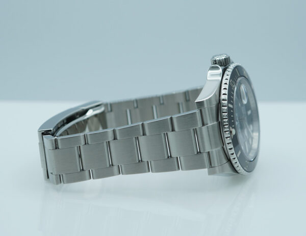 Rolex 126610LN SUBMARINER DATE 41 NEW MODEL 2021 WARRANTY FULL SET - Image 5