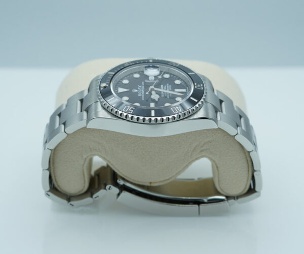 Rolex 126610LN SUBMARINER DATE 41 NEW MODEL 2021 WARRANTY FULL SET - Image 4