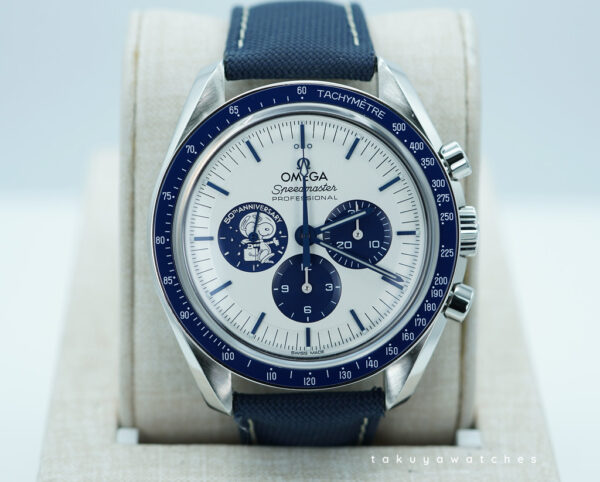 Omega SPEEDMASTER SILVER SNOOPY AWARD 50TH ANNIVERSARY 2022 WARRANTY FULL SET