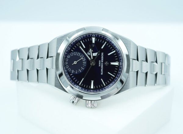 Vacheron CONSTANTIN OVERSEAS DUAL TIME 7920V BLUE DIAL 2025 NEW MODEL FULL SET - Image 9
