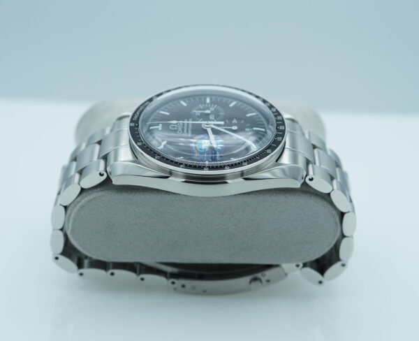 Omega SPEEDMASTER MOONWATCH SNOOPY EYES ON THE STARS LIMITED EDITION FULL SET - Image 3