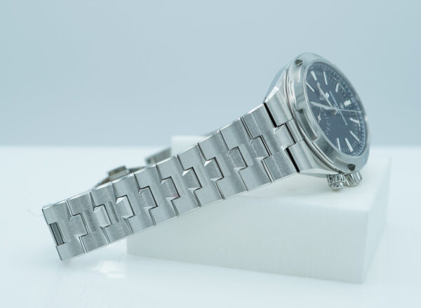 Vacheron CONSTANTIN OVERSEAS DUAL TIME 7920V BLUE DIAL 2025 NEW MODEL FULL SET - Image 5