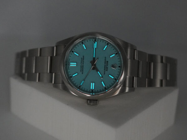 Rolex 126000 OYSTER PERPETUAL 36 TIFFANY TURQUOISE DIAL 2023 WARRANTY BOXES PAPERS - Image 11