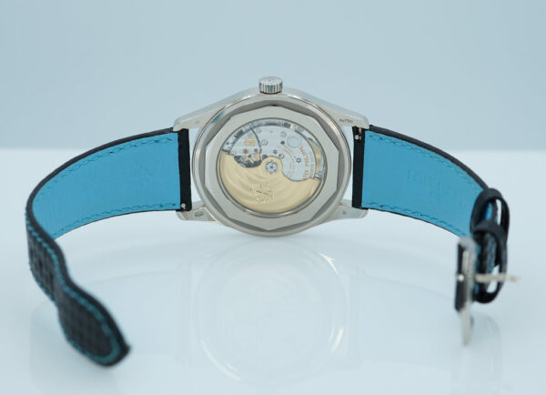 Patek PHILIPPE 6007G WHITE GOLD CALATRAVA SKY BLUE 40MM 2023 FULL SET - Image 8