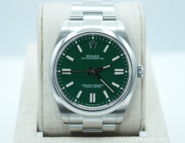 Rolex 124300 OYSTER PERPETUAL 41 GREEN DIAL 2022 WARRANTY FULL SET