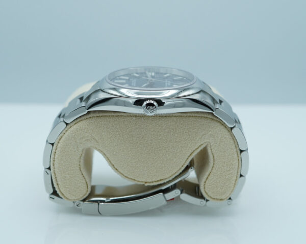 Rolex 124300 OYSTER PERPETUAL 41 BLUE DIAL 2022 WARRANTY FULL SET - Image 4
