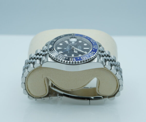 Rolex 126710BLNR GMT MASTER 2 BLACK BLUE BEZEL JUBILEE 2025 WARRANTY FULL SET - Image 4