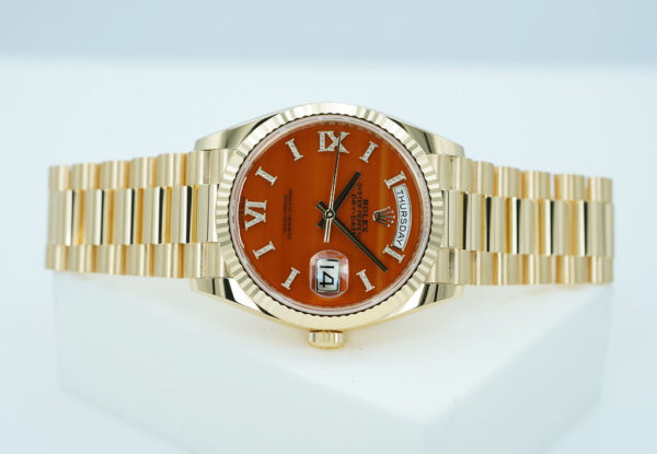 Rolex 128238 DAY DATE 36 YELLOW GOLD CARNELIAN DIAL 2024 WARRANTY FULL SET - Image 9