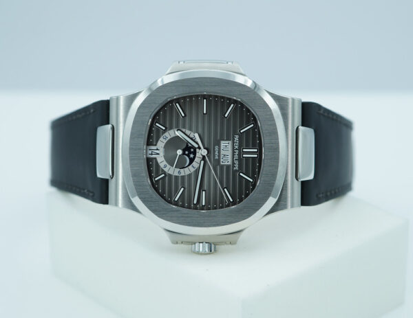 Patek PHILIPPE 5726A NAUTILUS STAINLESS STEEL ANNUAL CALENDAR GREY DIAL 2021 FULL SET - Image 9