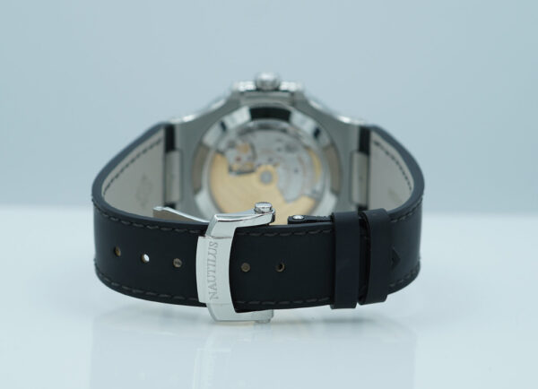 Patek PHILIPPE 5726A NAUTILUS STAINLESS STEEL ANNUAL CALENDAR GREY DIAL 2021 FULL SET - Image 7