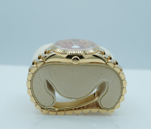 Rolex 128238 DAY DATE 36 YELLOW GOLD CARNELIAN DIAL 2024 WARRANTY FULL SET - Image 4