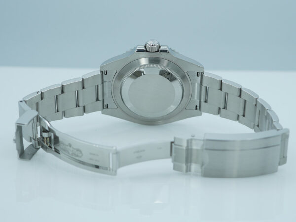 Rolex 124060 SUBMARINER NO DATE 41 NEW MODEL 2022 WARRANTY FULL SET - Image 8