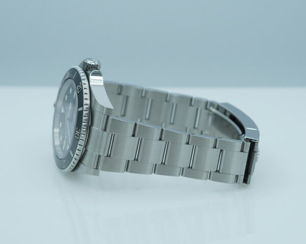 Rolex 124060 SUBMARINER NO DATE 41 NEW MODEL 2022 WARRANTY FULL SET - Image 6
