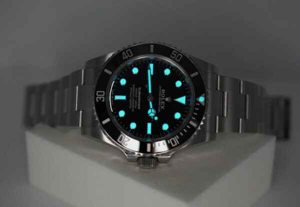 Rolex 124060 SUBMARINER NO DATE 41 NEW MODEL 2022 WARRANTY FULL SET - Image 11